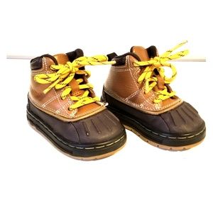 Nike woodside 2 duck boots
